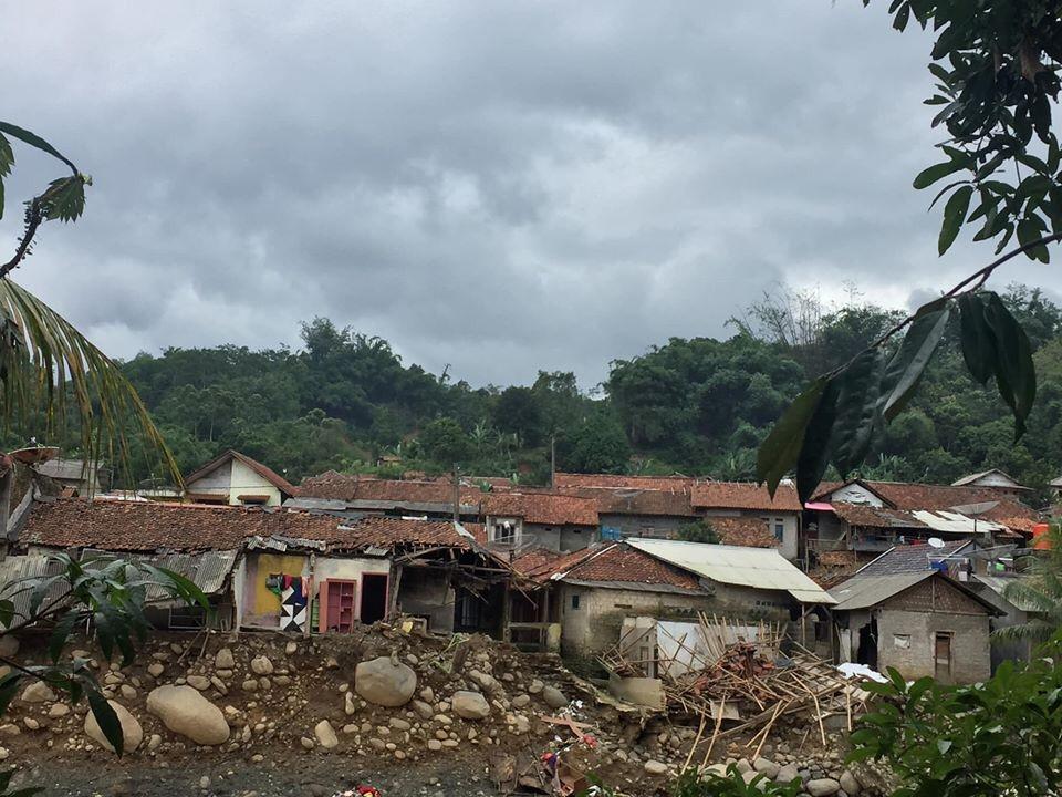 rumah setinggan in english